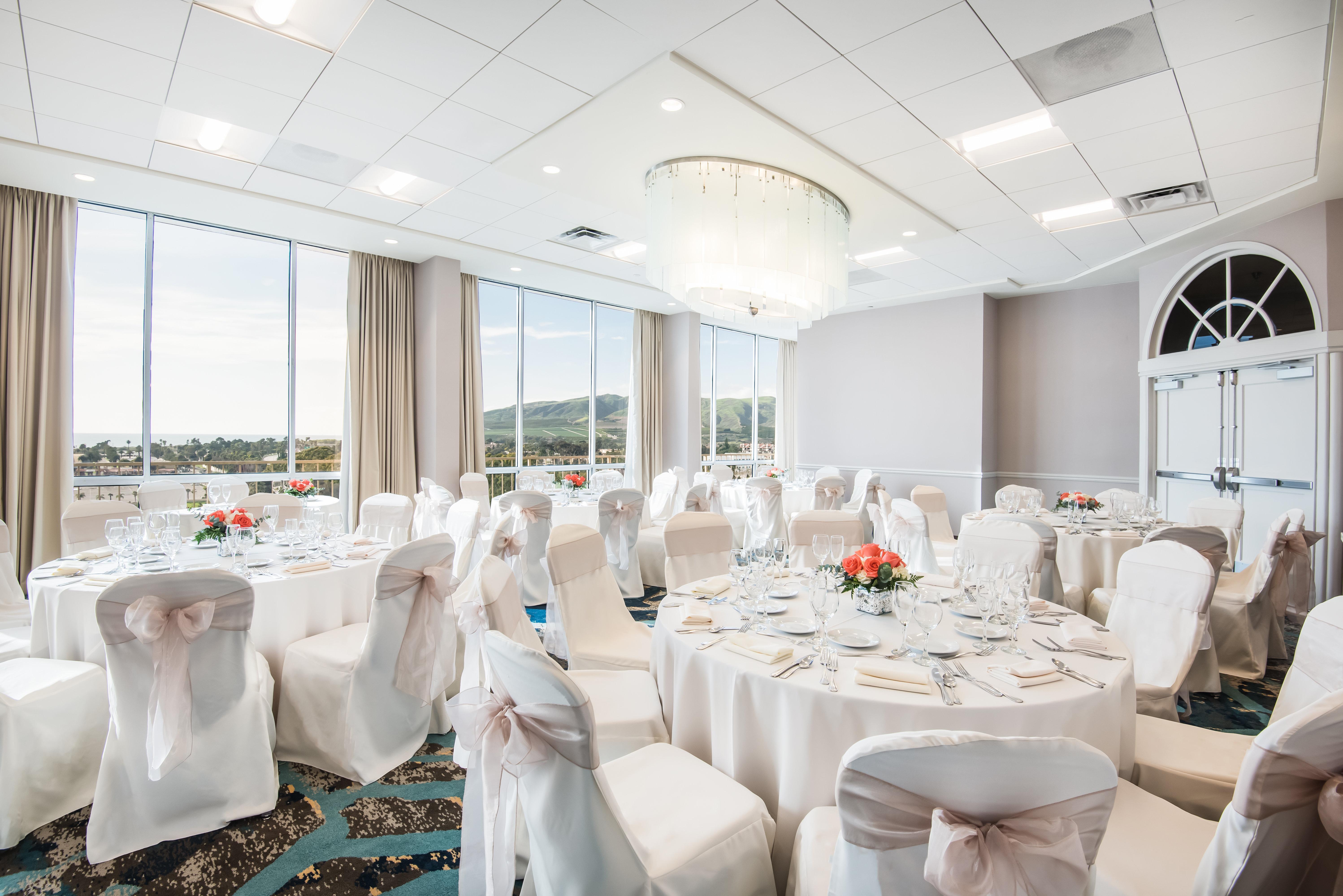 Crowne Plaza Ventura Beach By Ihg Екстер'єр фото